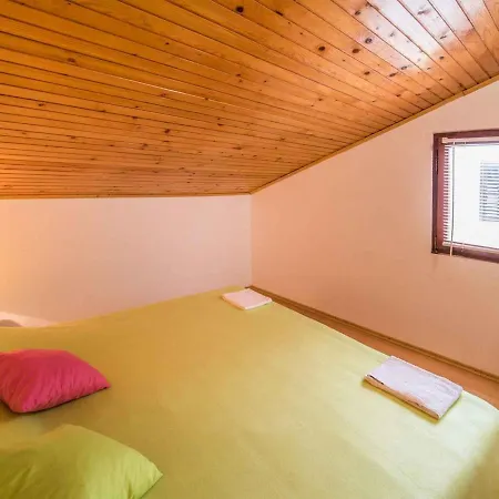 In - Insel Krk 13622 * فربنيك