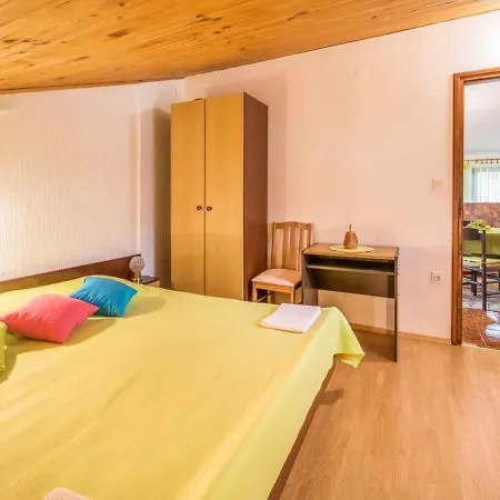 Apartment In Vrbnik/insel Krk 13622 Vrbnik (Primorje-Gorski Kotar)