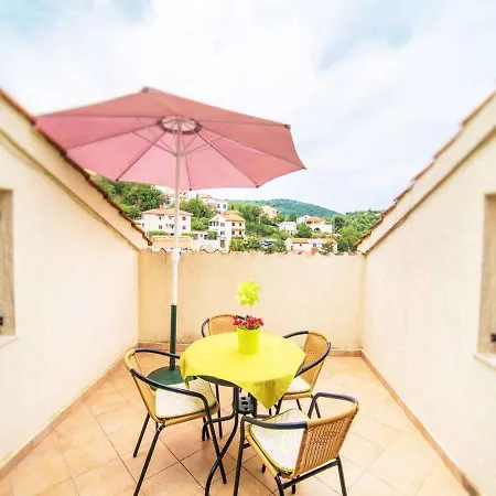 Apartment In Vrbnik/insel Krk 13622